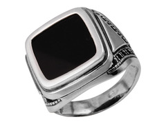 Серебряное кольцо мужское № 688